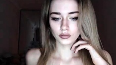 Amateur Webcam Teen Masturbates And Teases