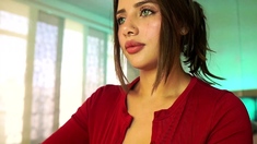 Amateur Webcam Babes Going Solo