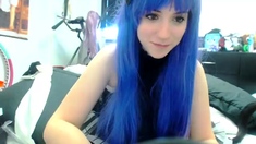 Hot Amateur Webcam Teen Masturbates For Their Fans