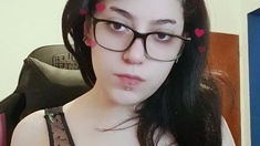 Love Chat Big Boobs Brunette Masturbating For Cam