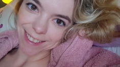 Amateur Webcam Teen Flashes Masturbates