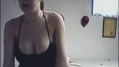 Canadian Webcam Girl Shows Off Her Big Bouncing Boobs