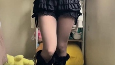 Cute Amateur Webcam Teen Girl Toying Pussy On Webcam