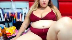 Amateur BBW Striptease